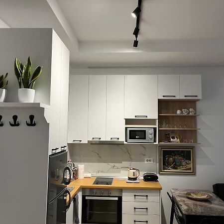 Comfy Nest Apartment- Free Parking Tiranë Eksteriør bilde