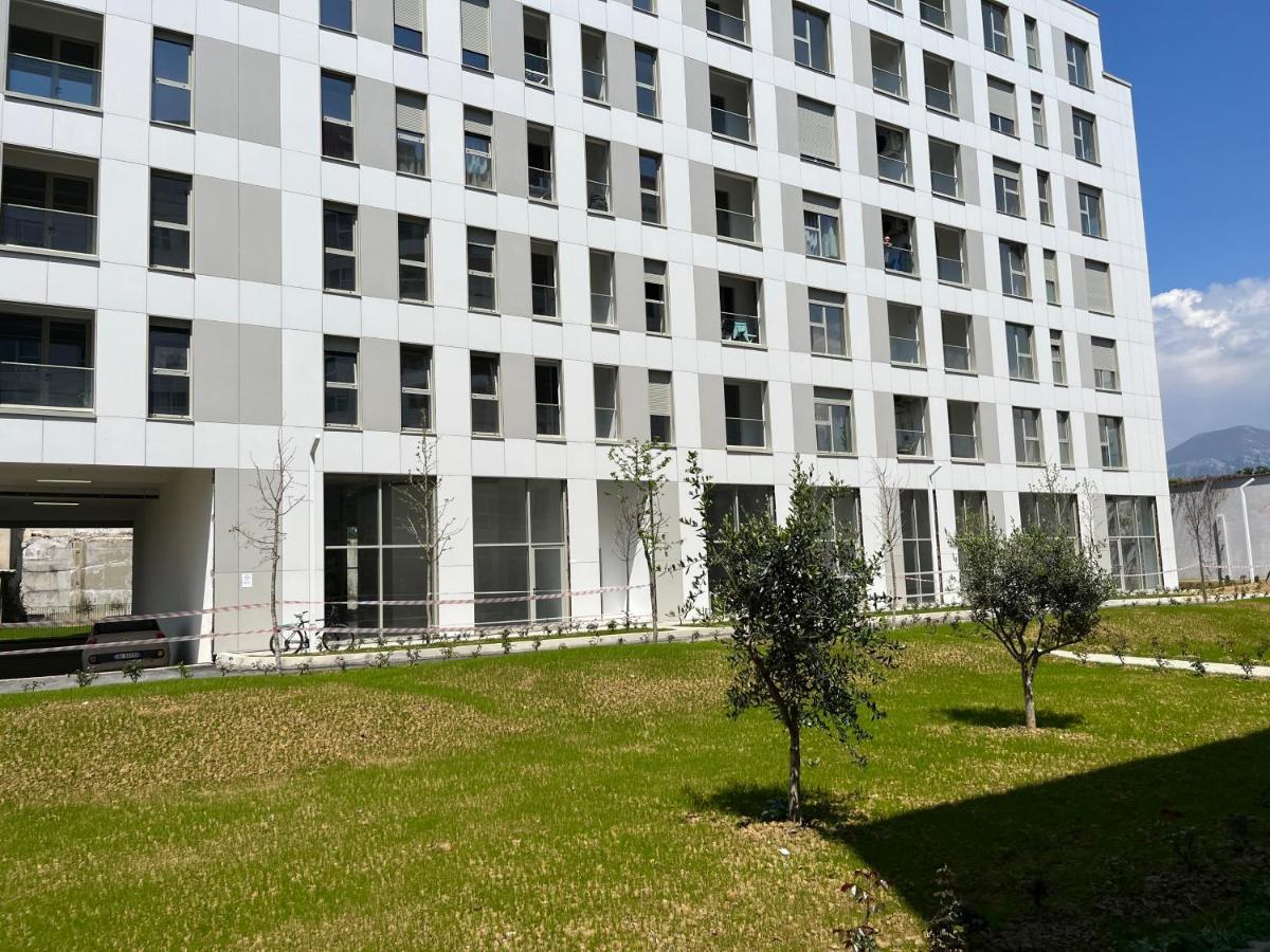 Comfy Nest Apartment- Free Parking Tiranë Eksteriør bilde
