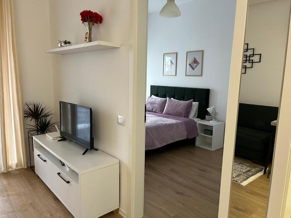 Comfy Nest Apartment- Free Parking Tiranë Eksteriør bilde